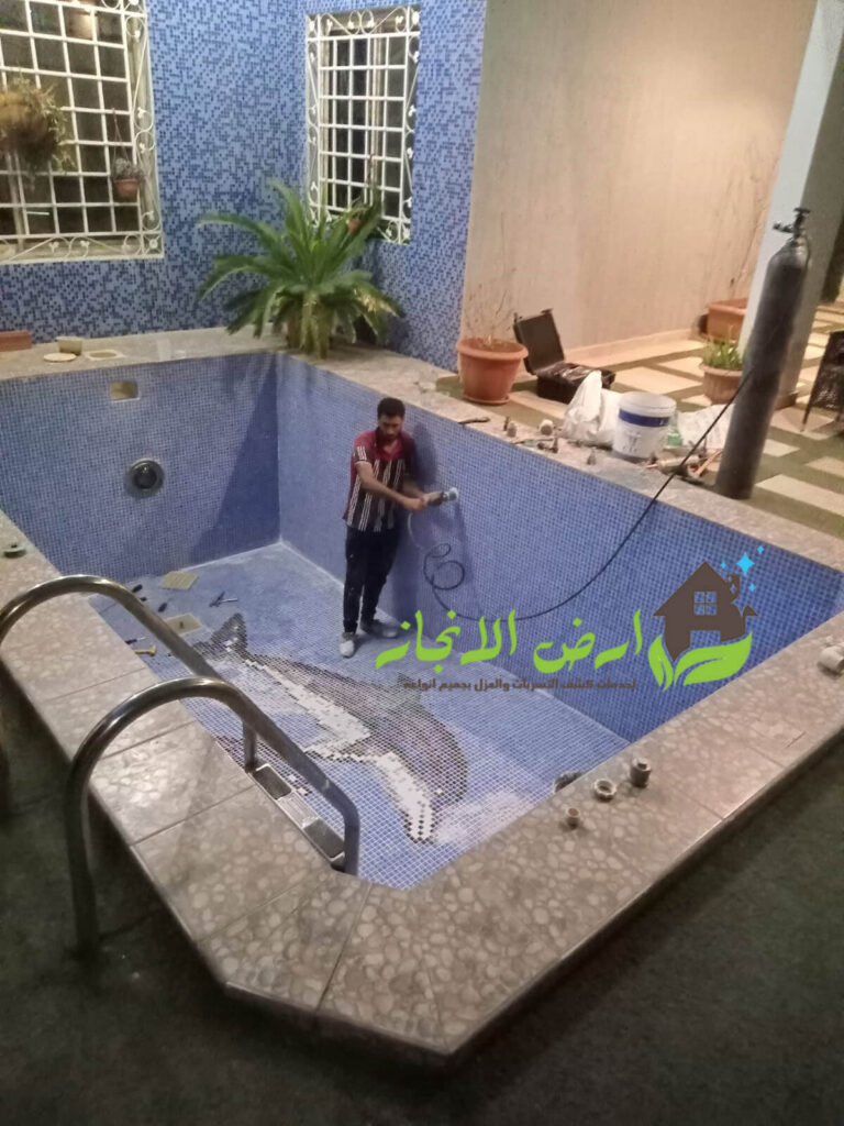 كيفية عزل المسابح: دليل شامل للحصول على بركة مياه مثالية